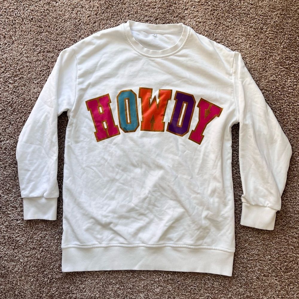 Howdy Graphic Crewneck Sweatshirt
